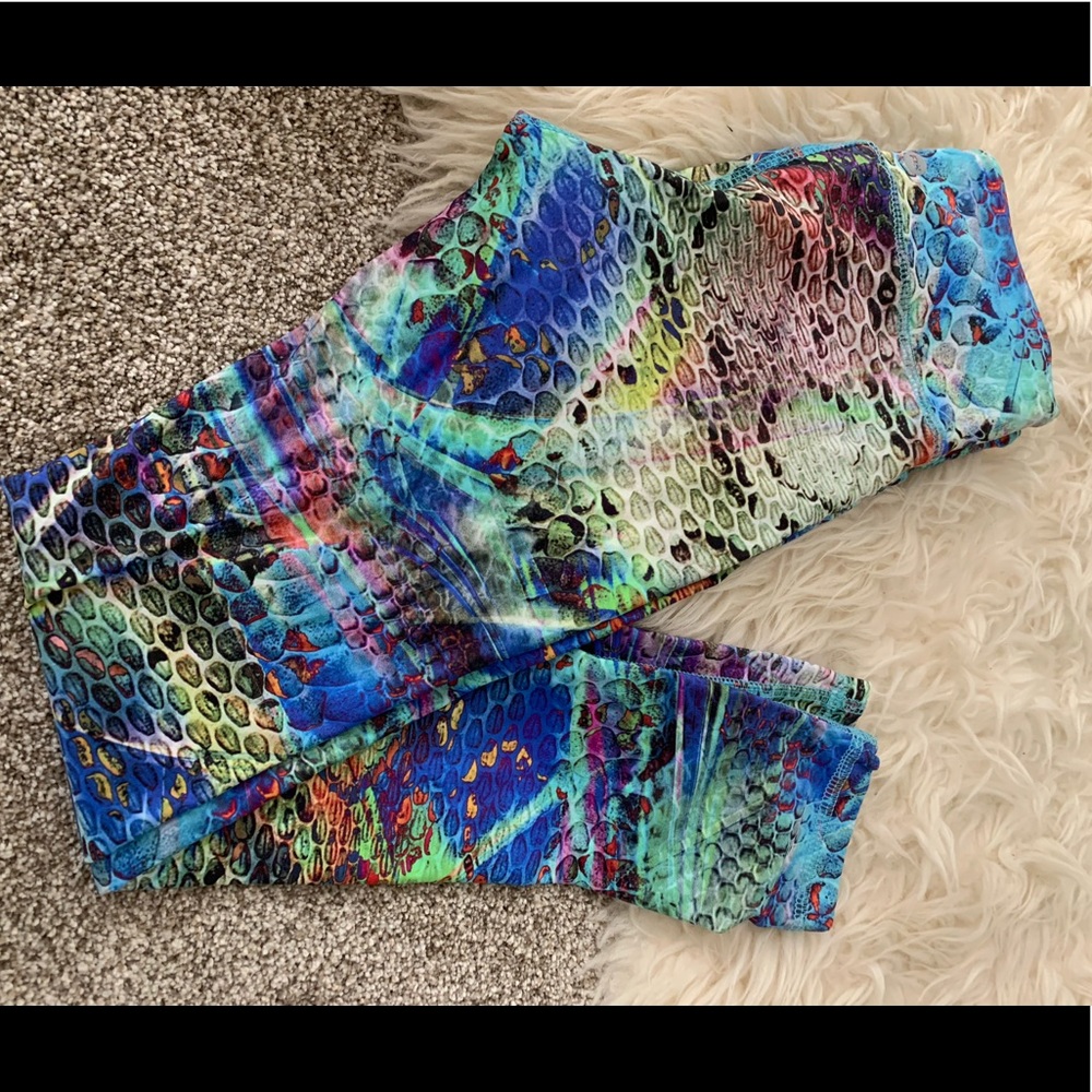 Workout Snakeskin Pants - FLYWHEEL SM- gently used